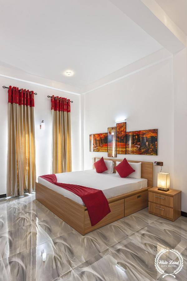 White Land City Hotel Dambulla Kültér fotó