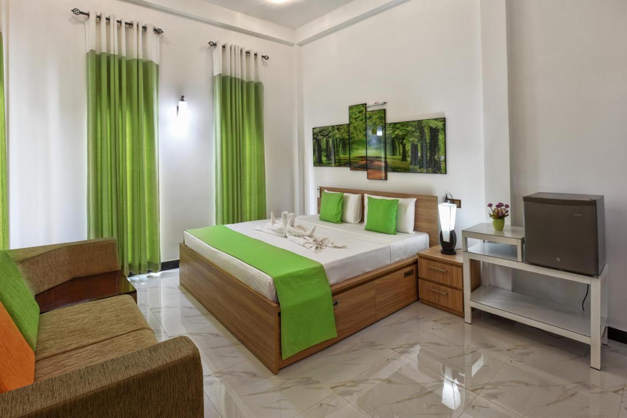 White Land City Hotel Dambulla Kültér fotó