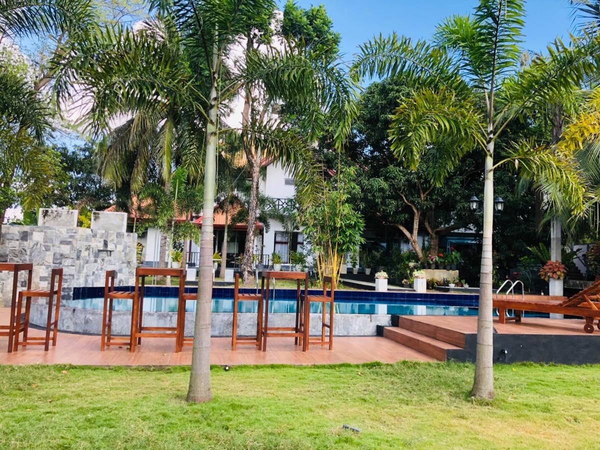 White Land City Hotel Dambulla Kültér fotó