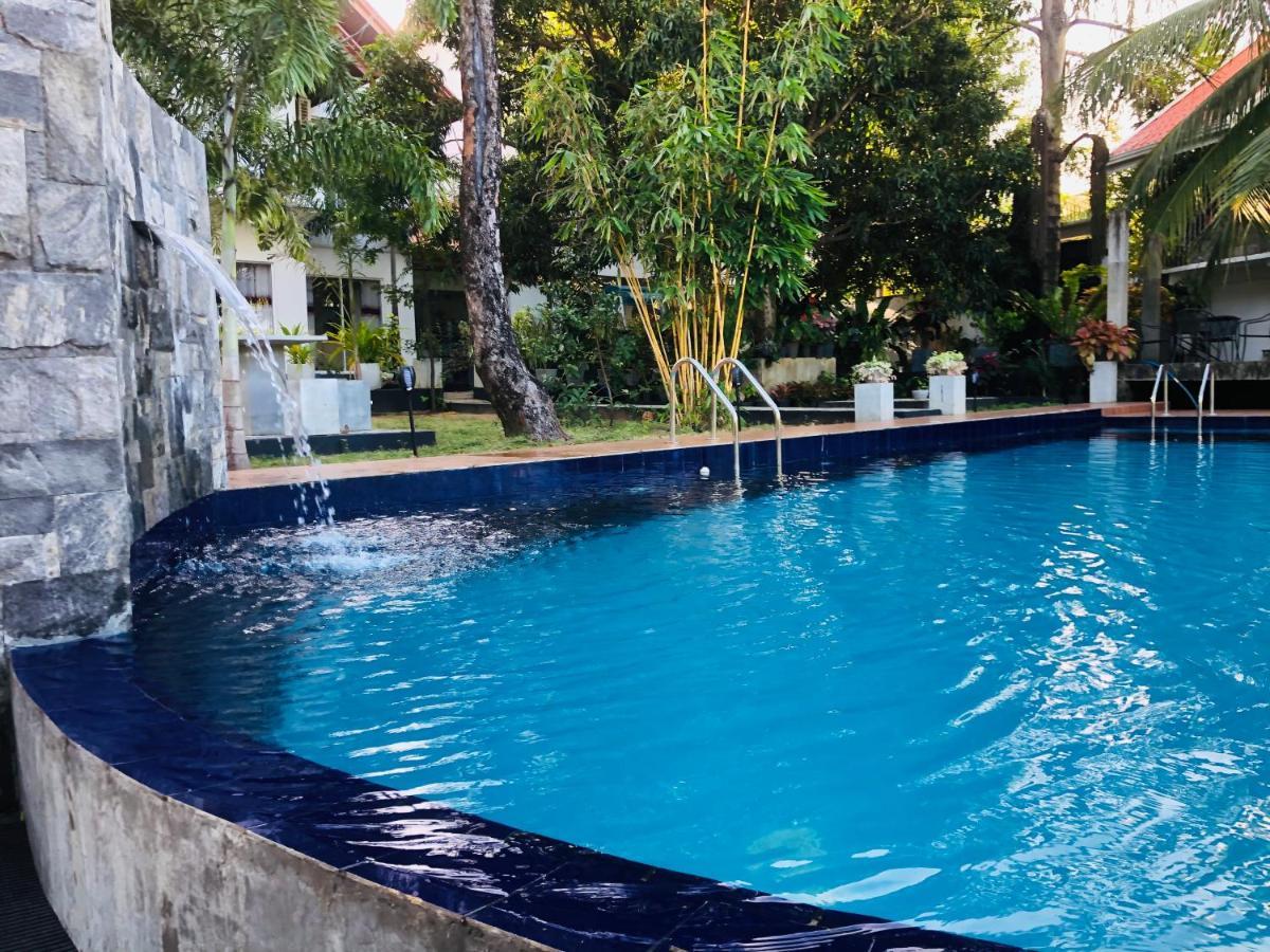 White Land City Hotel Dambulla Kültér fotó