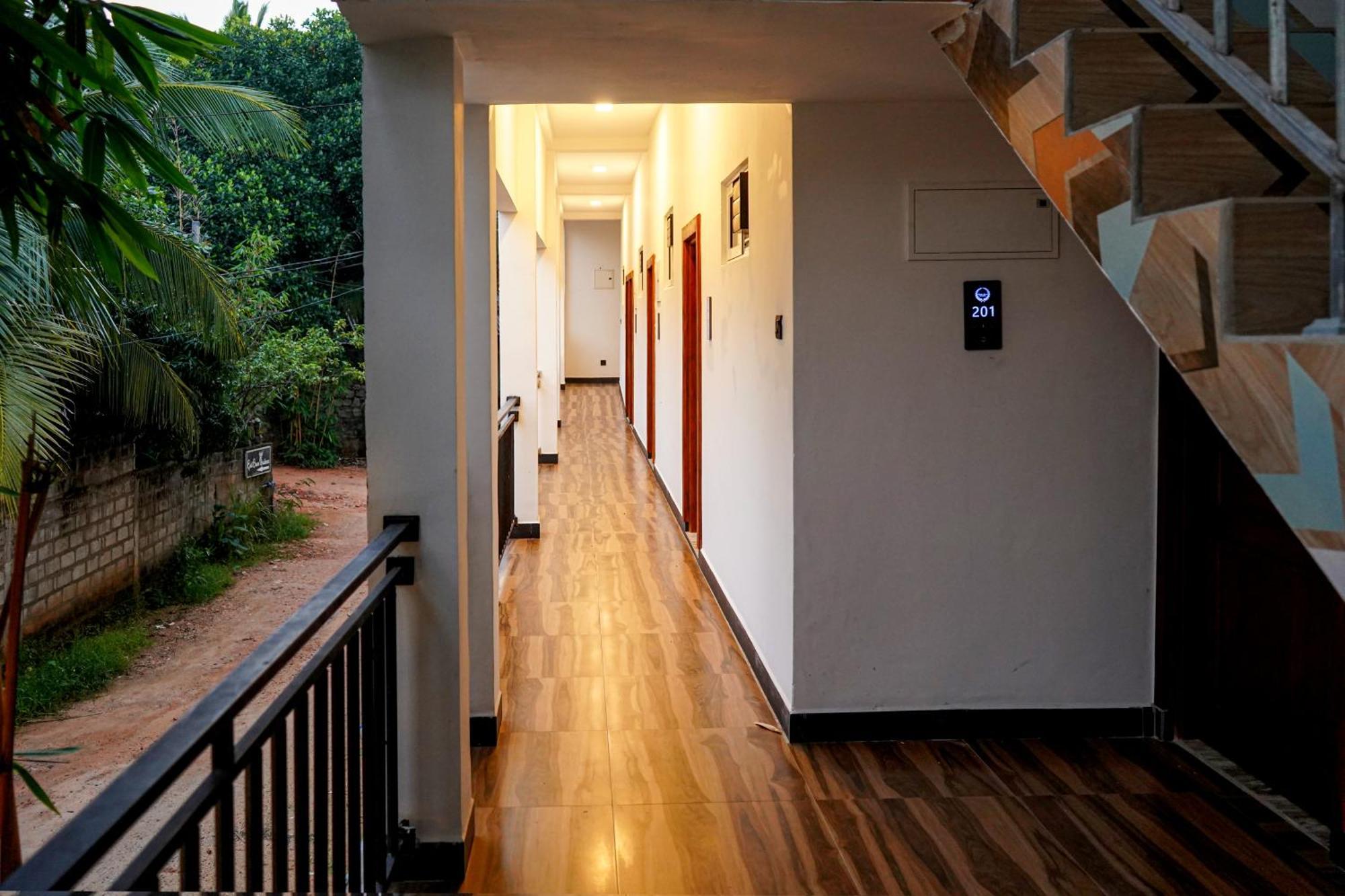White Land City Hotel Dambulla Kültér fotó