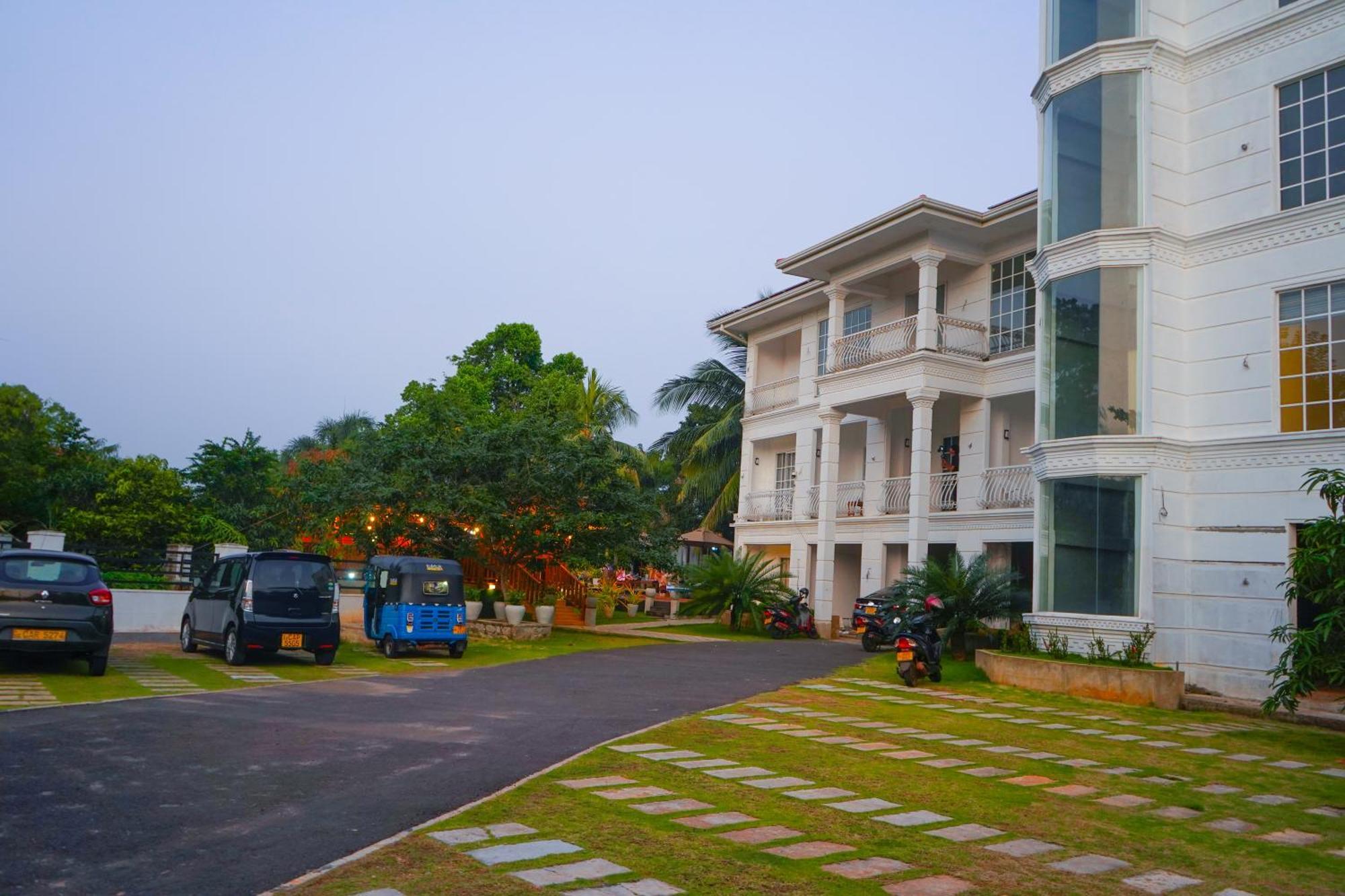 White Land City Hotel Dambulla Kültér fotó
